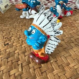 SMURFS 20144 NATIVE AMERICAN INDIAN CHIEF SMURF HONG KONG COO 1981 SCHLEICH